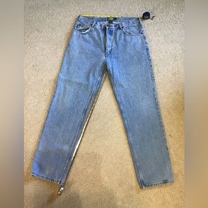 Cabelas men’s jeans 36x30 preshrunk, waist is 34 as shown